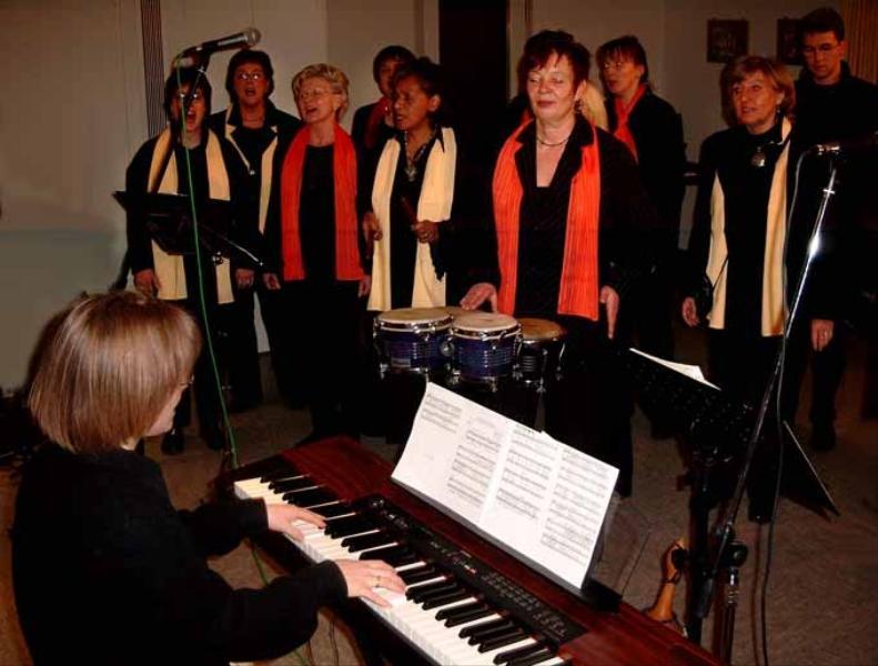 bigimg_57861-joyful-voices.jpg